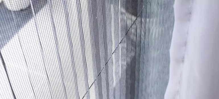 Fixing Screen Window Mesh in Oakland Park, FL
