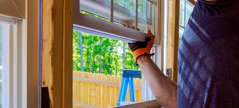 >Bay Window Curtain Rail Track in Oakland Park, FL